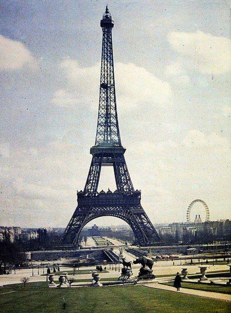 The Eiffel Tower, 1914