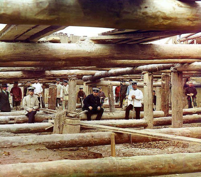 Laying The Foundation For A Dam Near Moscow, 1912