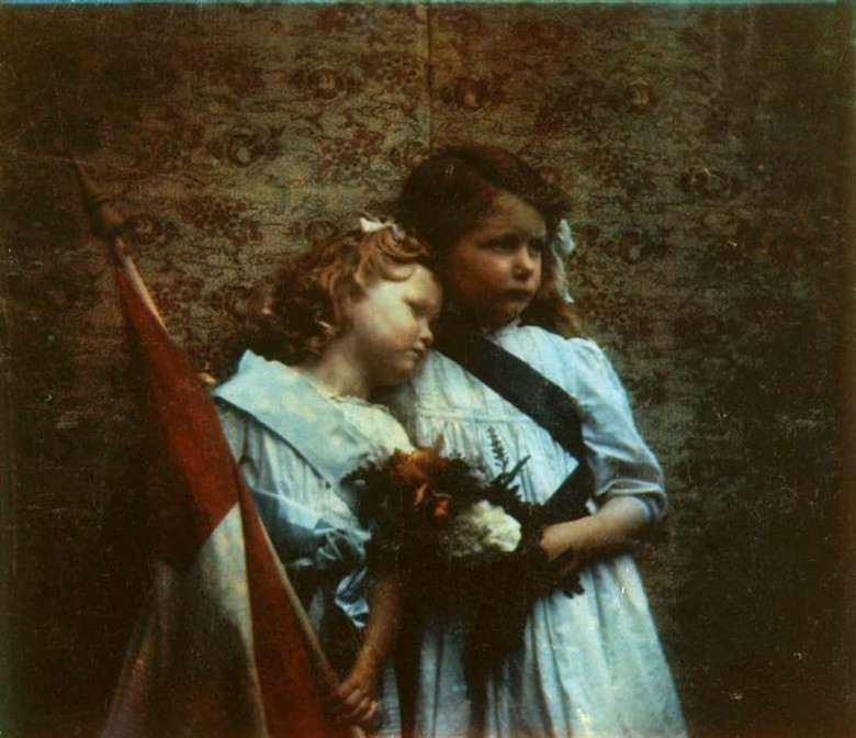 Two Children Leaning Against Each Other, 1910